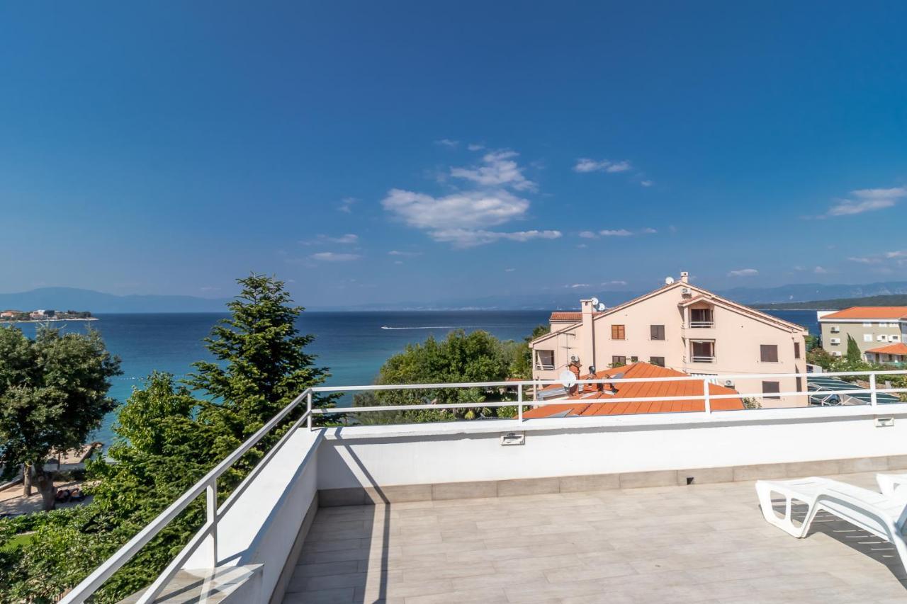 Maestral Apartments Malinska Exterior foto