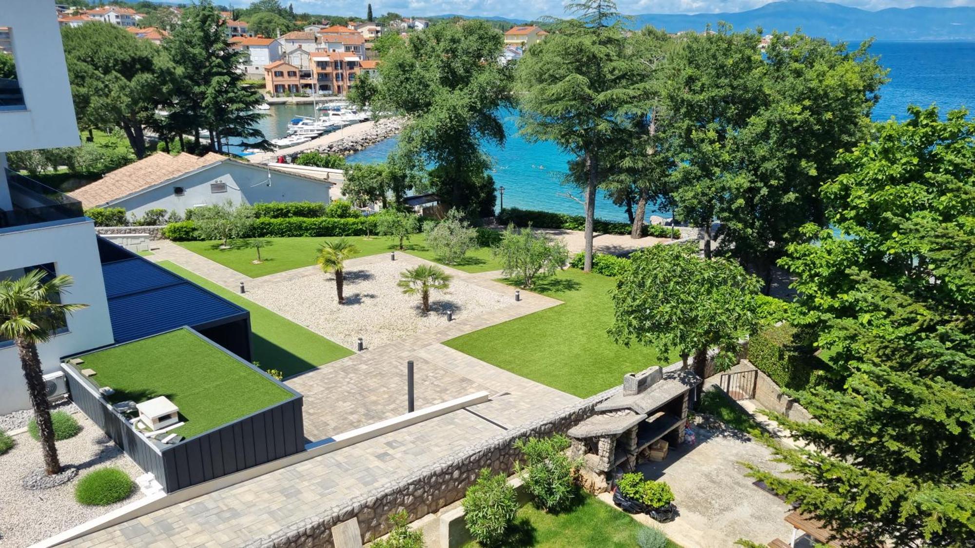 Maestral Apartments Malinska Exterior foto